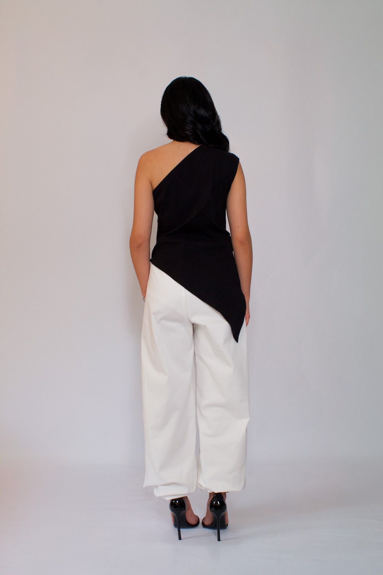 Blusa Asimétrica Media Noche